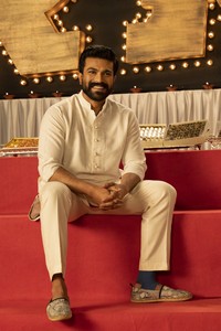 Team RRR wishes you a happy Diwali pics
